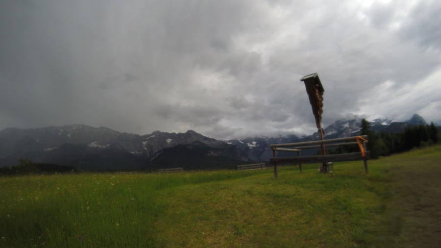 Trüber Blick Richtung Wettersteingebirge